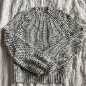 Doen Speckled Light Gray Crewneck Sweater
